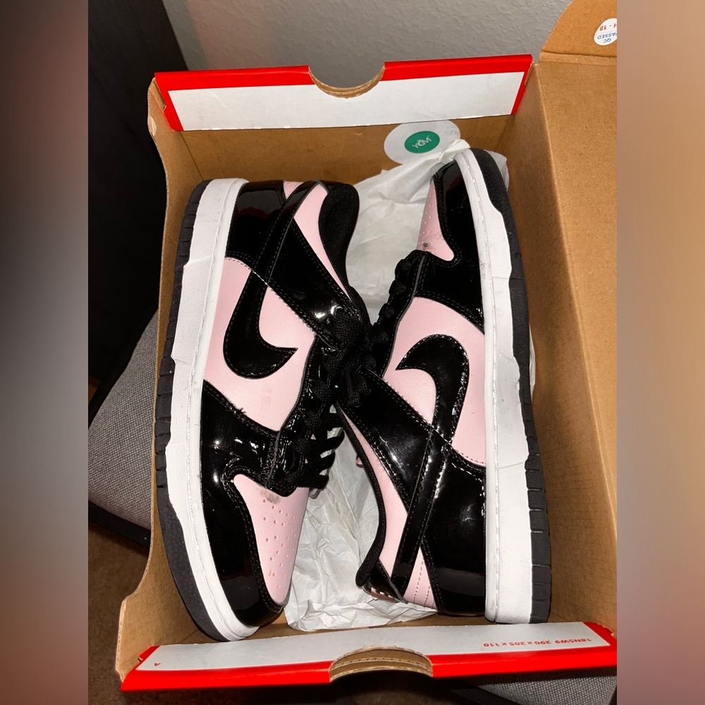 Pink foam black dunks